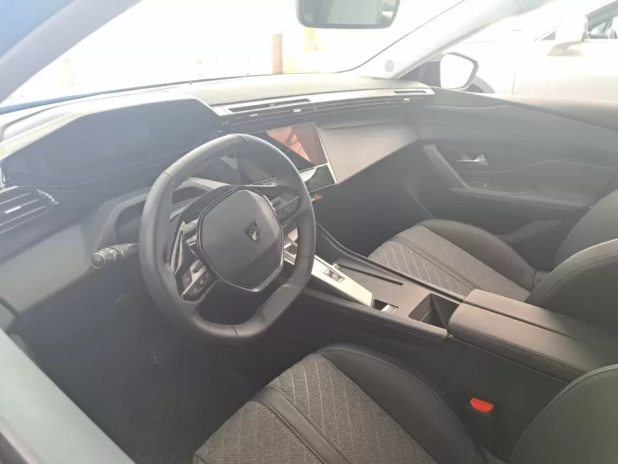 Peugeot 408 Sedan 2023