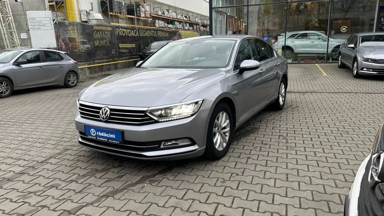 VOLKSWAGEN PASSAT 4MOTION Sedan 2019