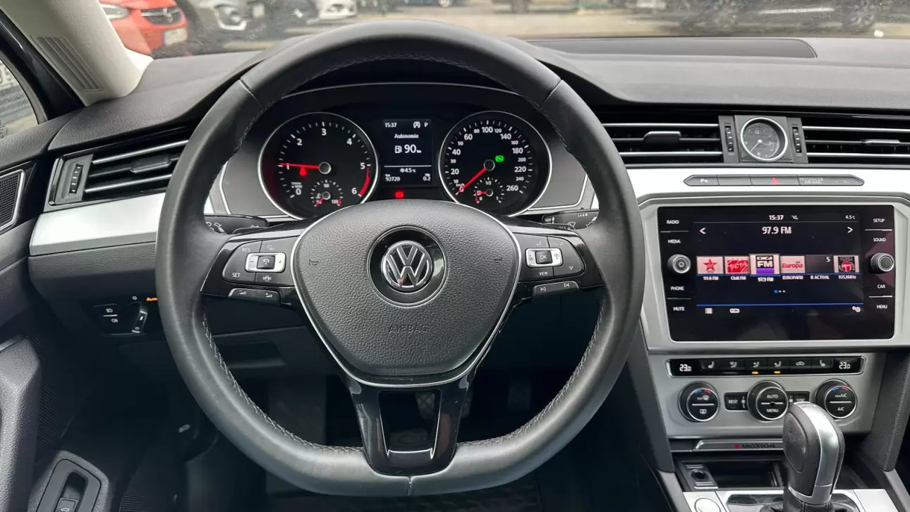 VOLKSWAGEN PASSAT 4MOTION Sedan 2019