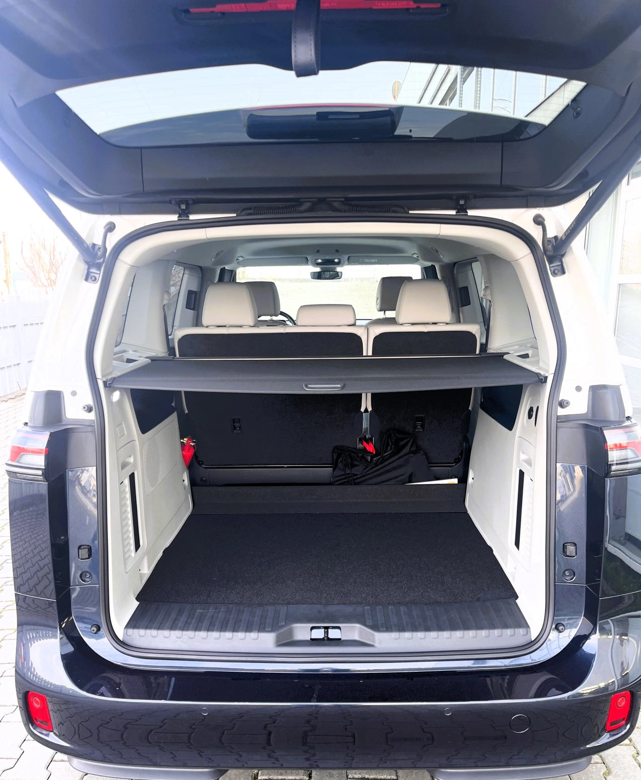 Volkswagen ID.BUZZ 100% electric.