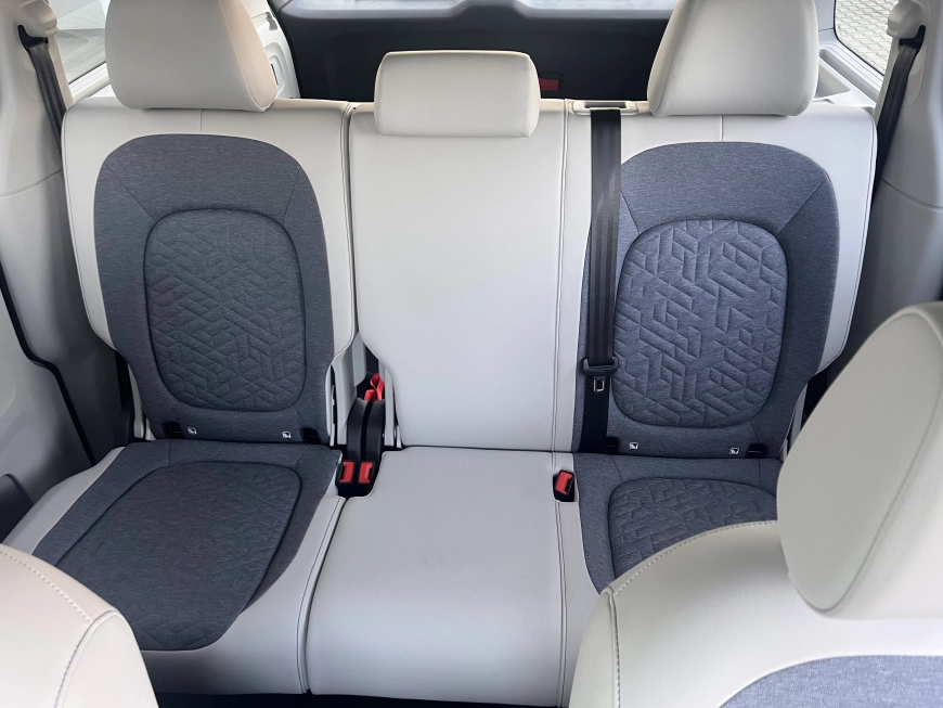 Volkswagen ID.BUZZ 100% electric.