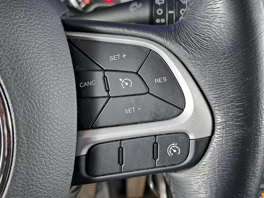 JEEP RENEGADE SUV 2017
