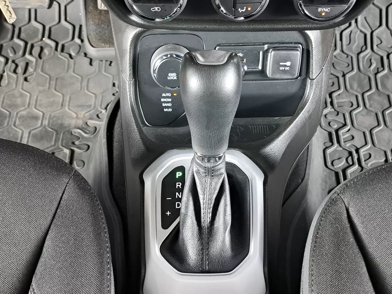 JEEP RENEGADE SUV 2017