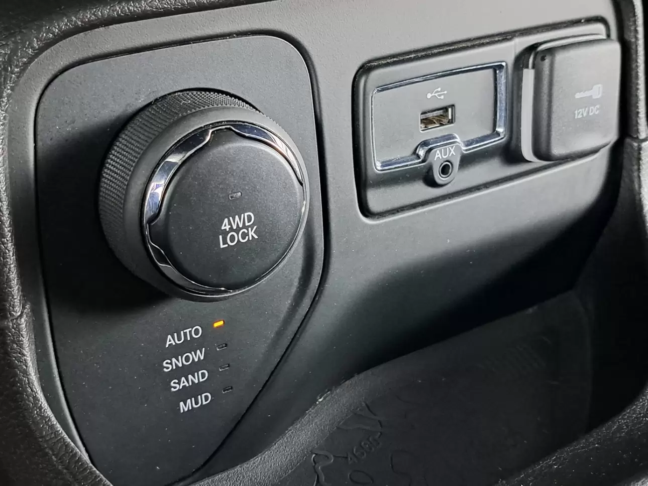 JEEP RENEGADE SUV 2017