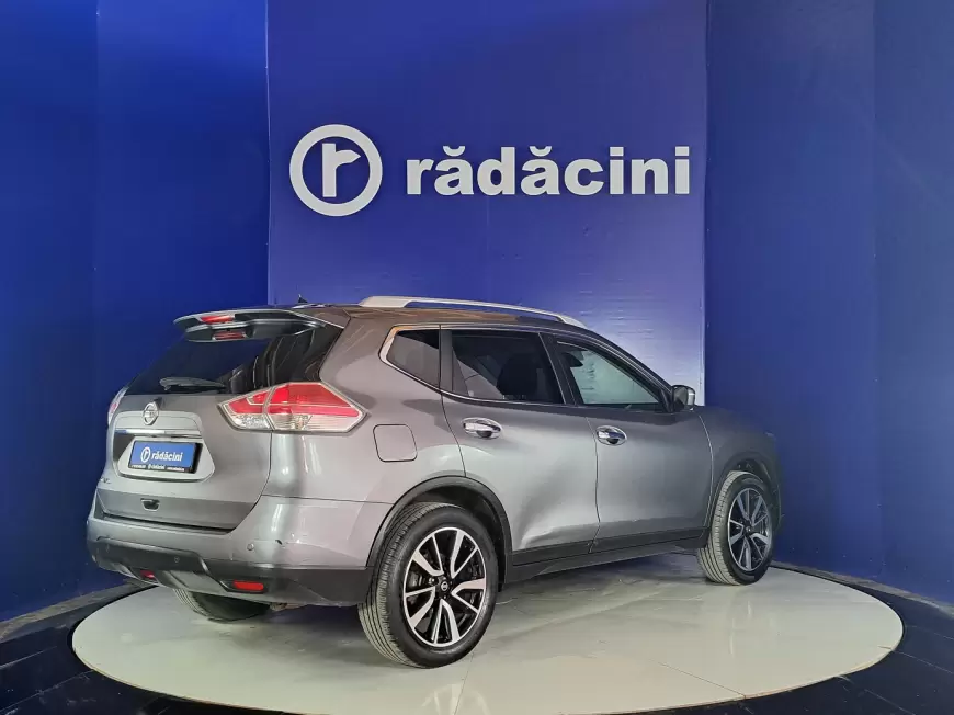 NISSAN X-TRAIL SUV 2016