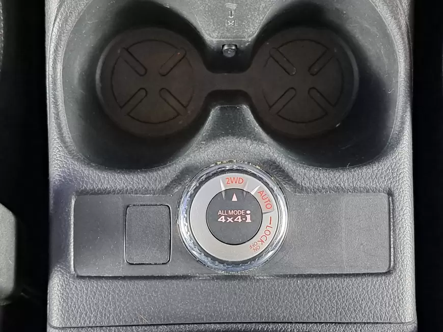 NISSAN X-TRAIL SUV 2016