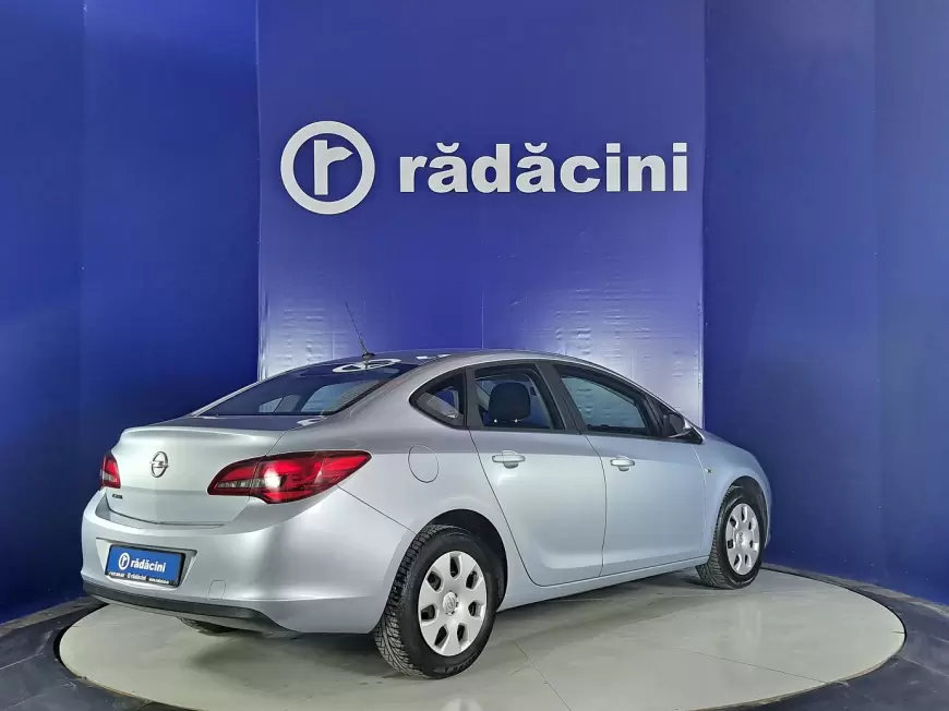 OPEL ASTRA Sedan 2014