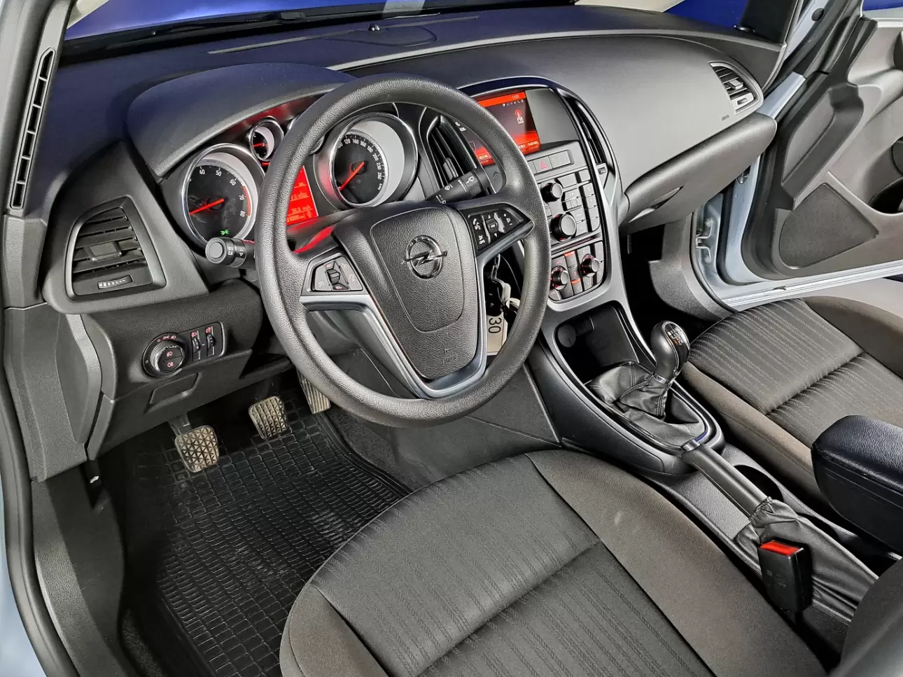 OPEL ASTRA Sedan 2014