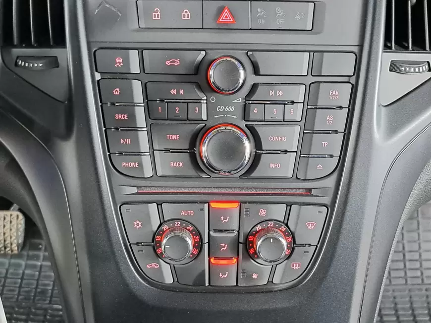 OPEL ASTRA Sedan 2014