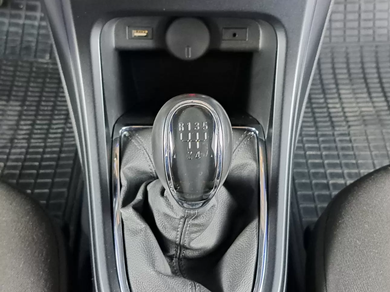OPEL ASTRA Sedan 2014