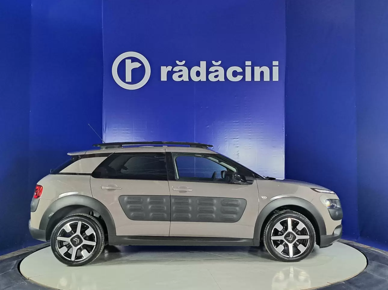 CITROEN C4 CACTUS Hatchback 2017