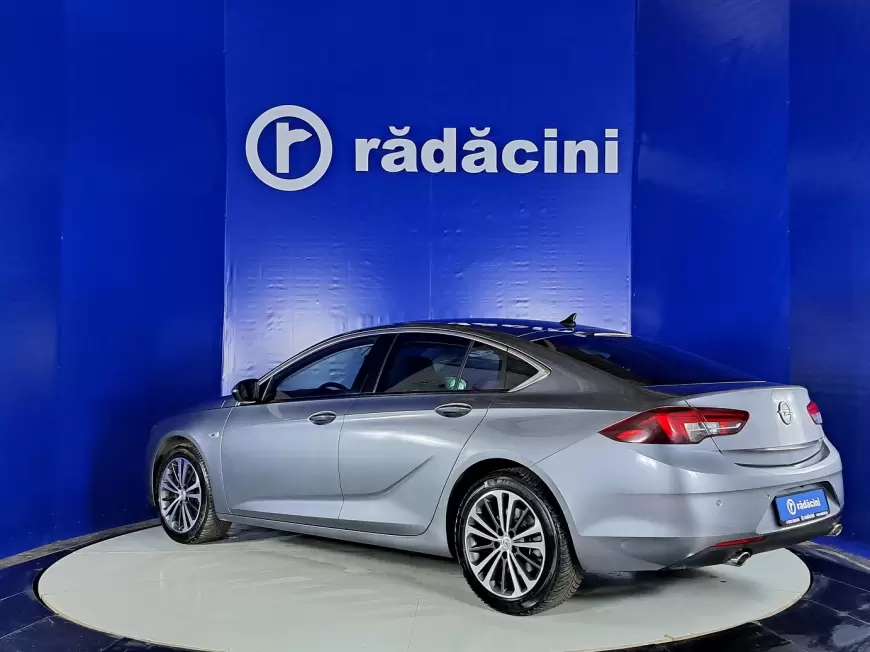 OPEL INSIGNIA Sedan 2020