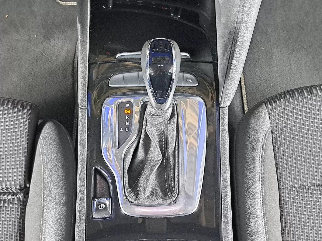 OPEL INSIGNIA Sedan 2020