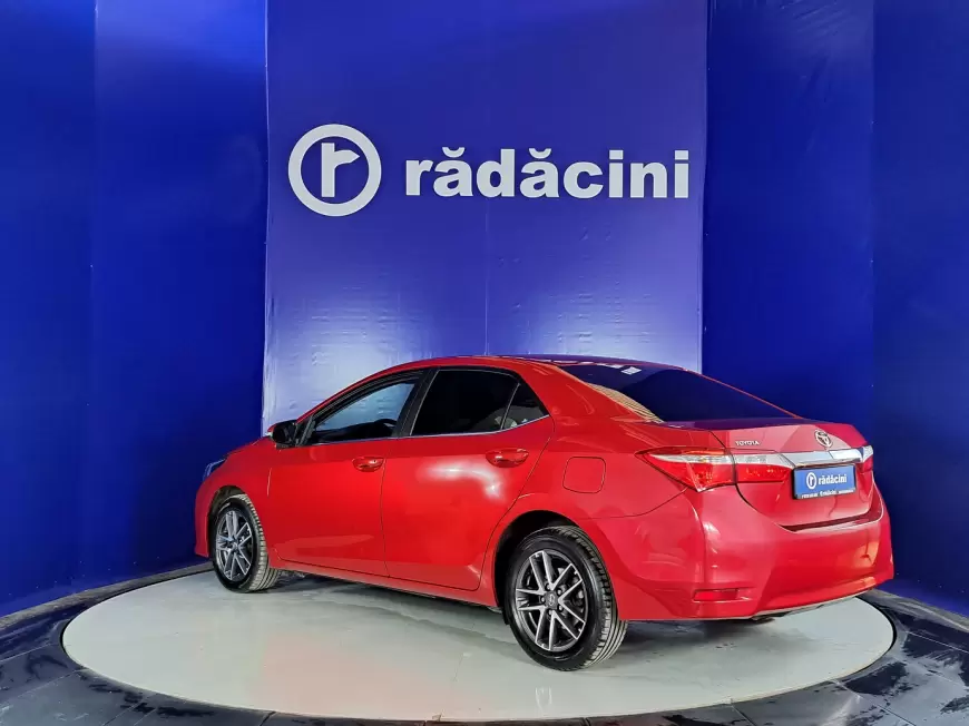 TOYOTA COROLLA Sedan 2015
