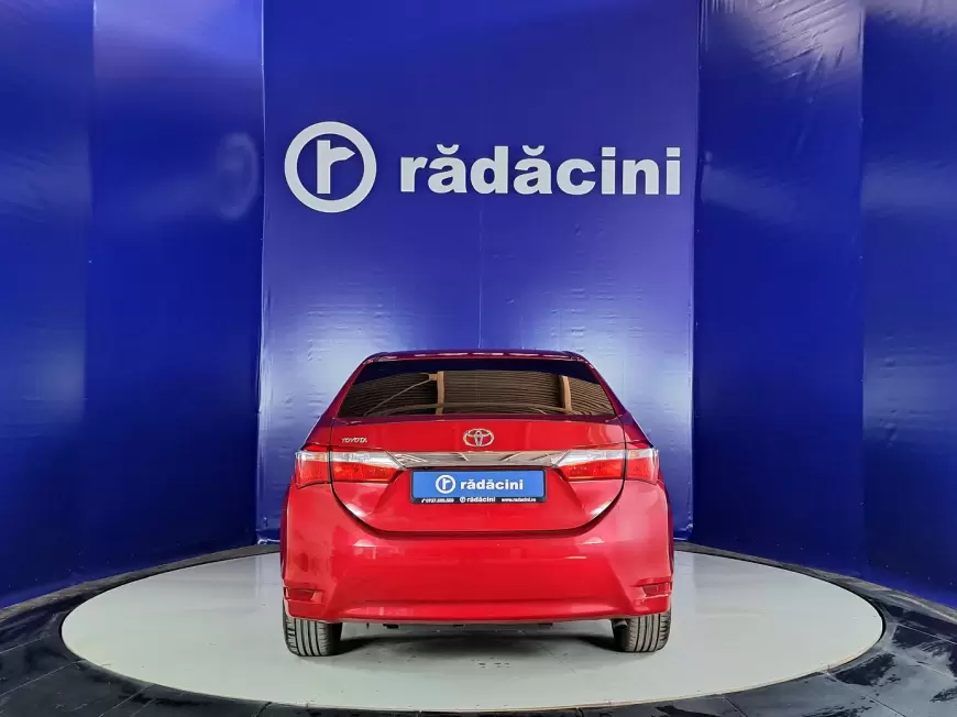 TOYOTA COROLLA Sedan 2015