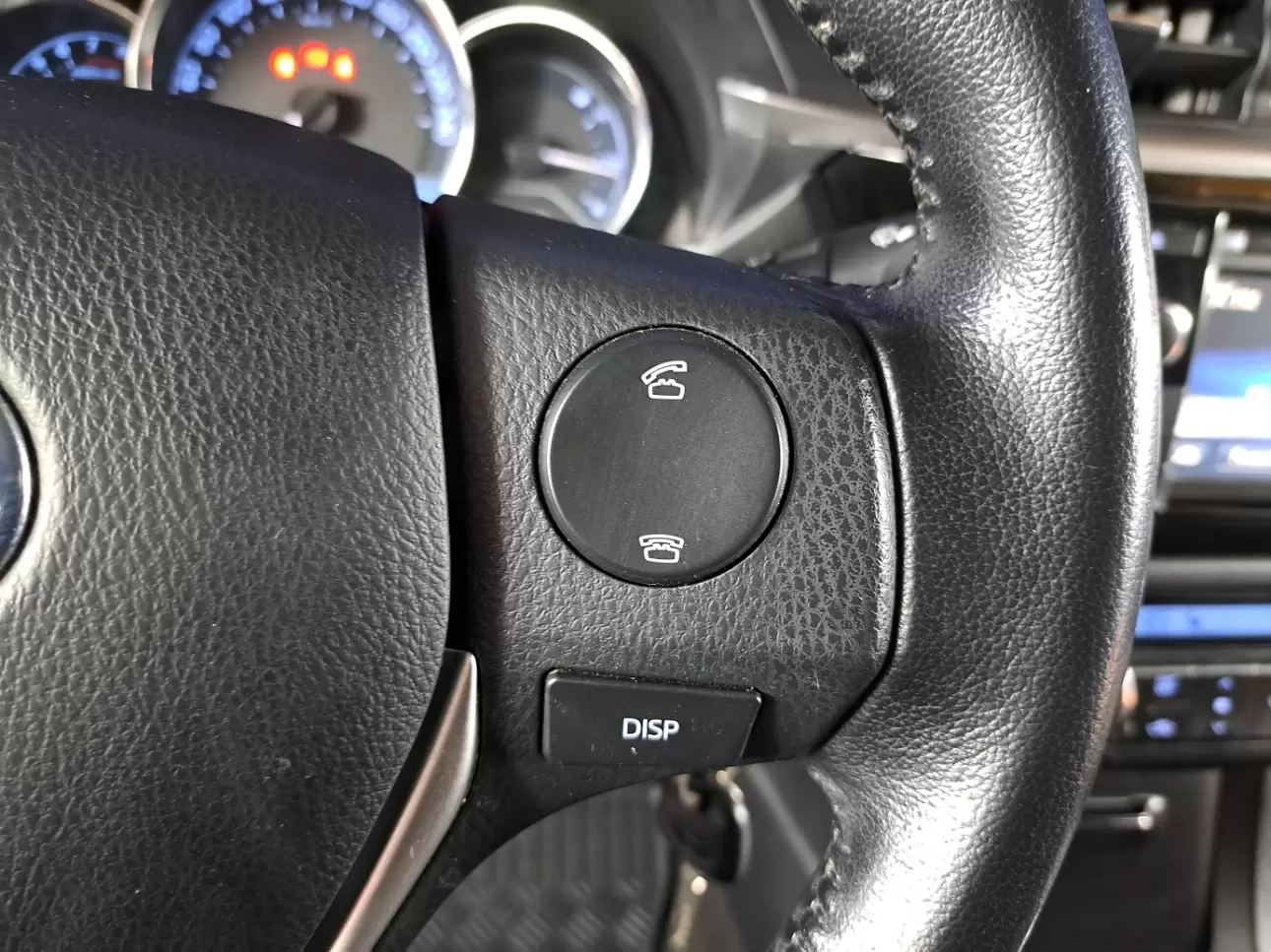 TOYOTA COROLLA Sedan 2015