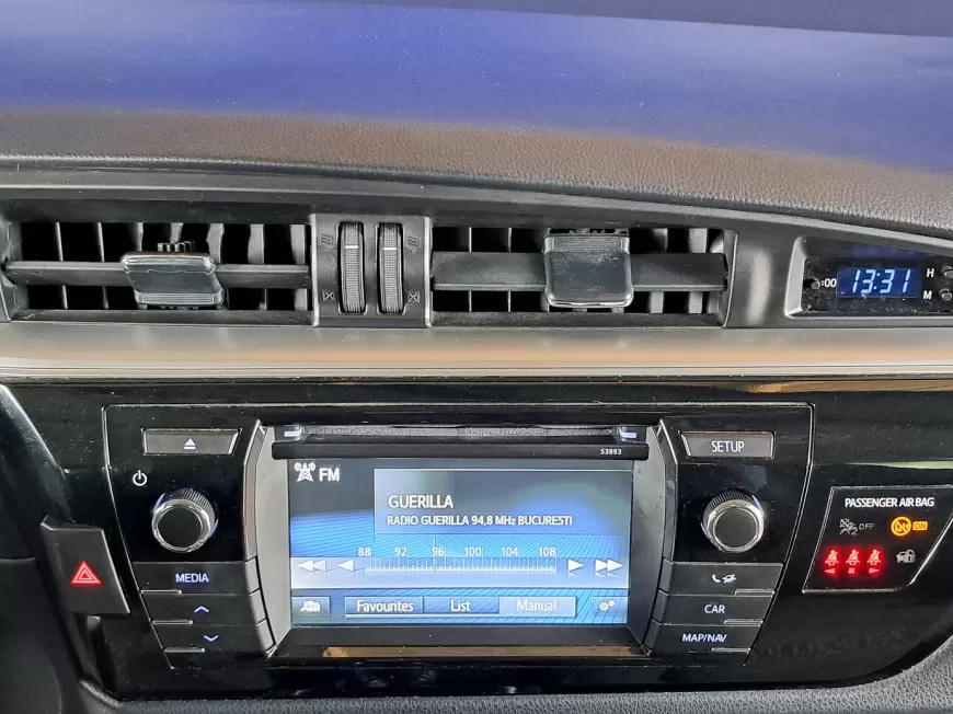 TOYOTA COROLLA Sedan 2015