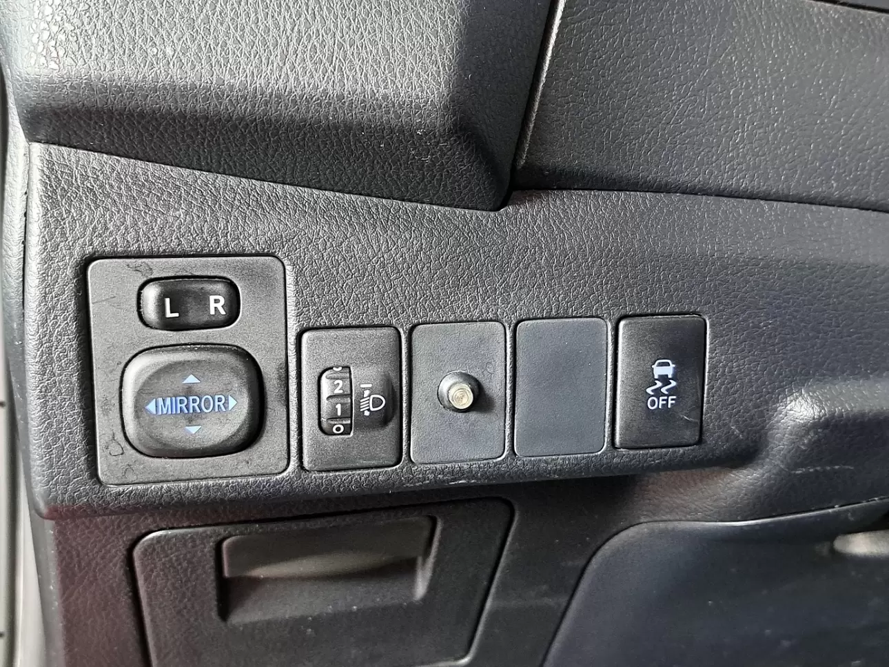 TOYOTA COROLLA Sedan 2015