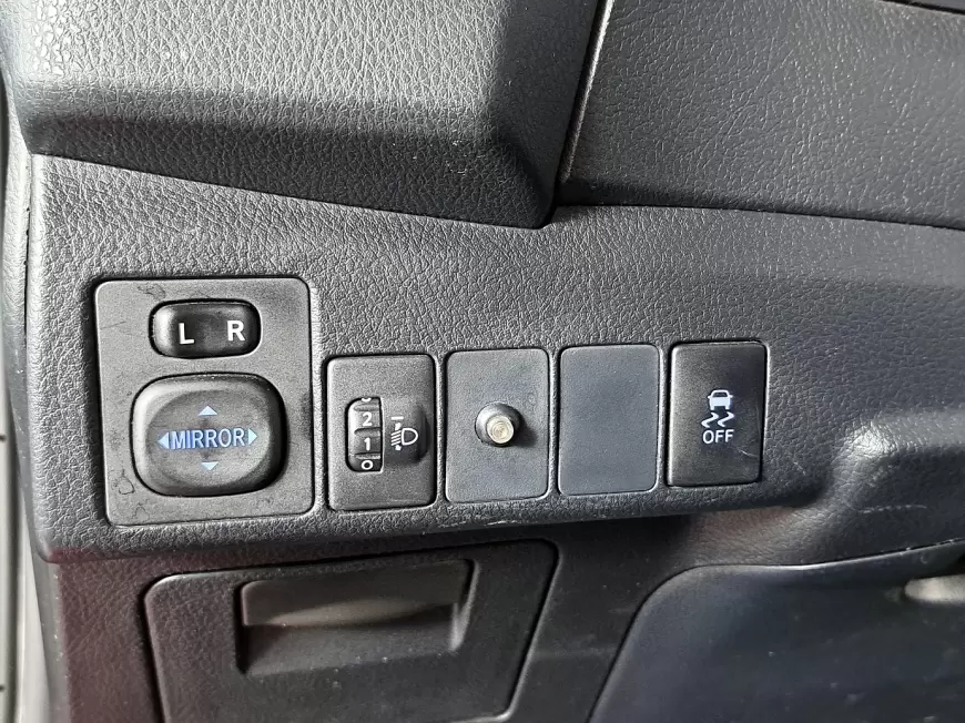 TOYOTA COROLLA Sedan 2015