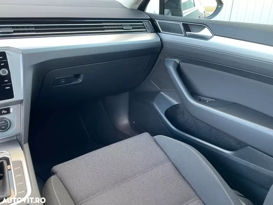 VOLKSWAGEN PASSAT Break 2019