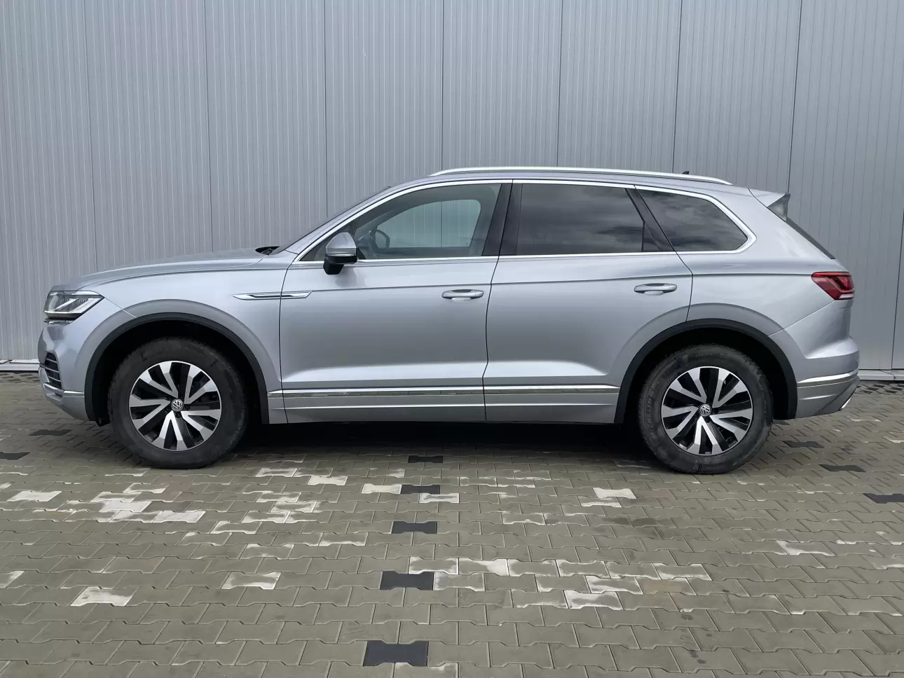 VOLKSWAGEN TOUAREG SUV 2019