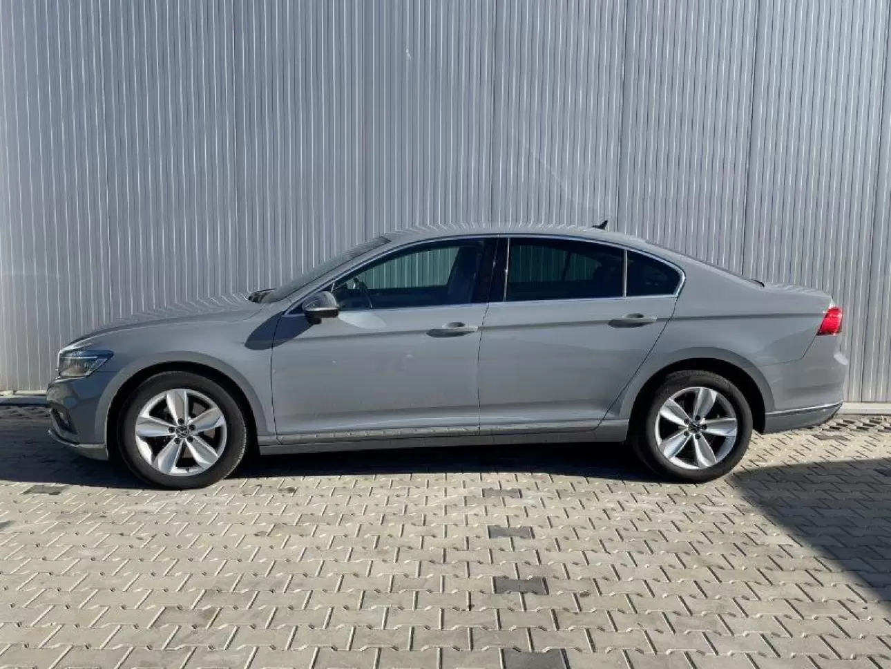 Volkswagen Passat Sedan 2022