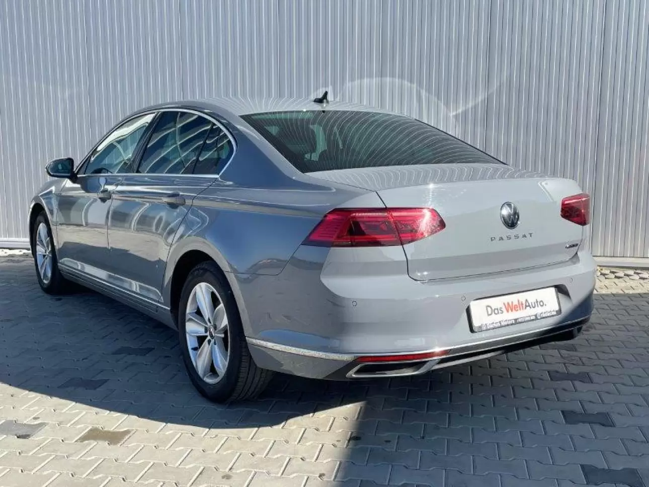 Volkswagen Passat Sedan 2022