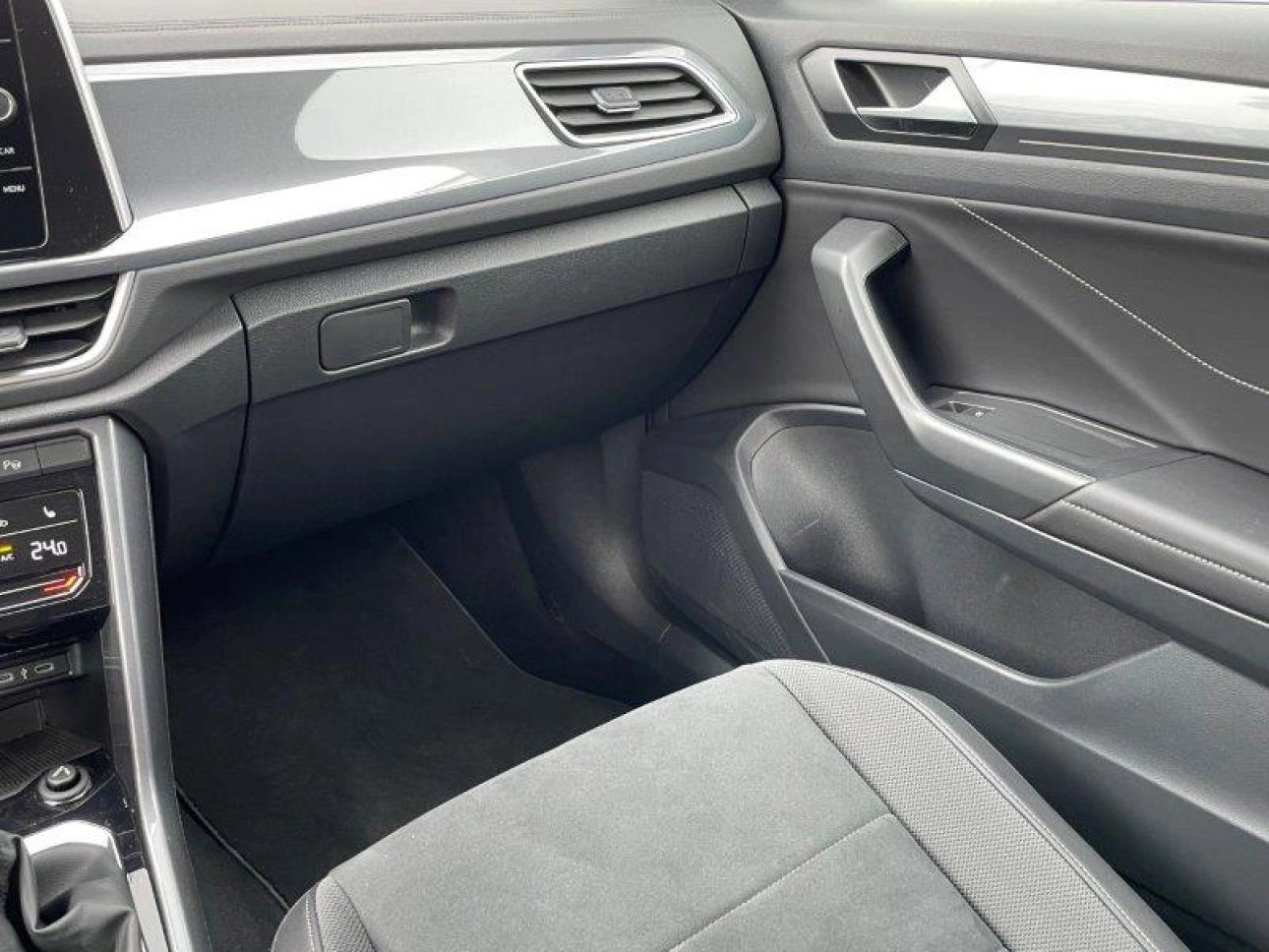 Volkswagen T-Roc SUV 2023