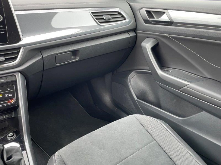 Volkswagen T-Roc SUV 2023