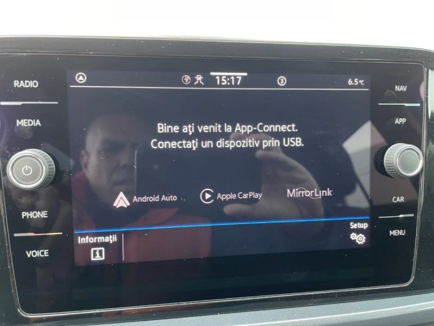 Volkswagen T-Roc SUV 2023