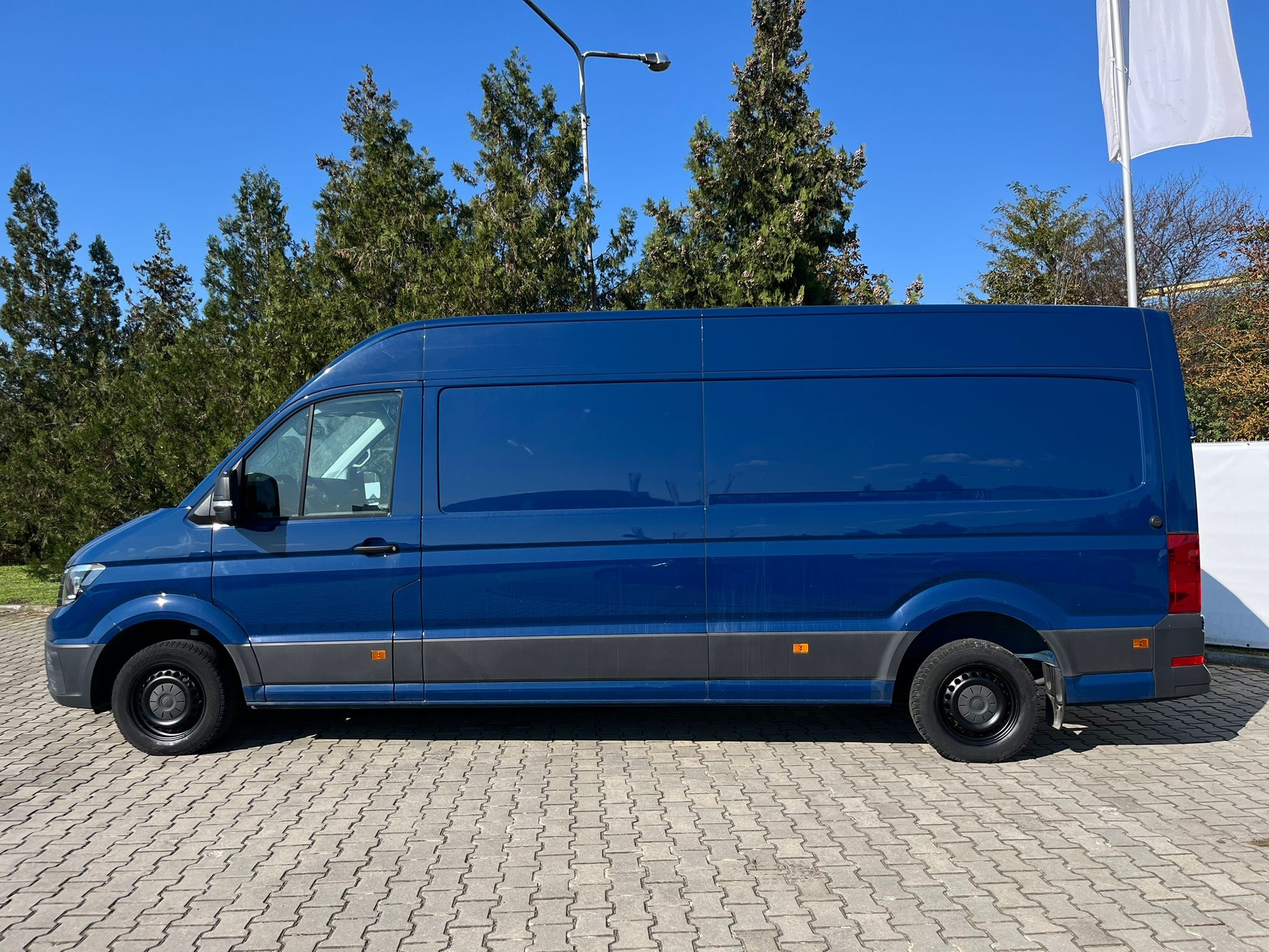 VOLKSWAGEN Crafter 2023 — imagine 3
