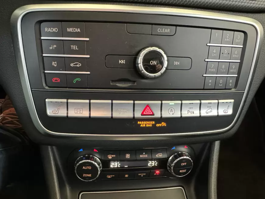 MERCEDES BENZ GLA 220 Compact SUV 2019