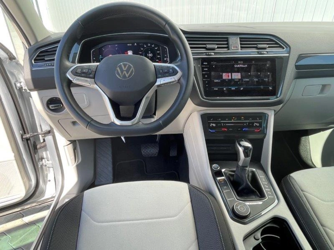 Volkswagen Tiguan SUV 2023