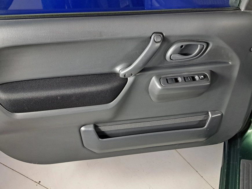 SUZUKI JIMNY SUV 2012