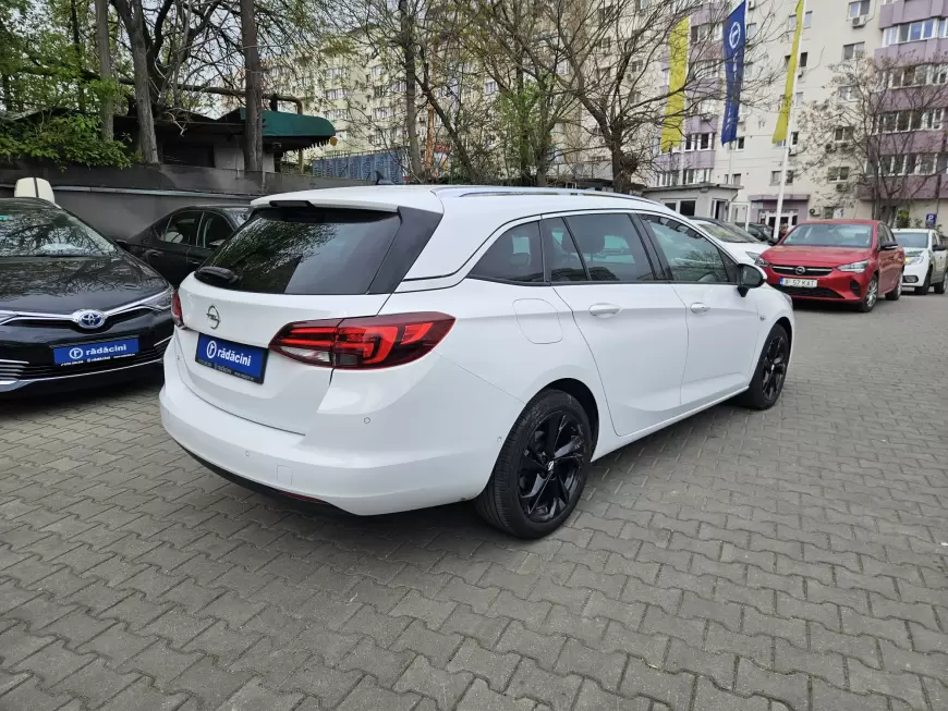 Opel Astra Hatchback 2020