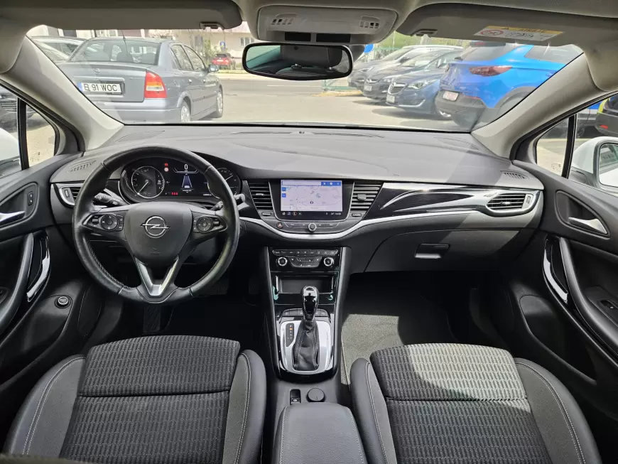 Opel Astra Hatchback 2020