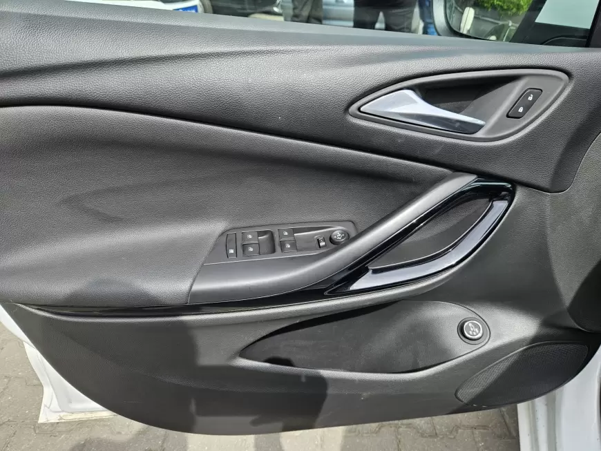Opel Astra Hatchback 2020