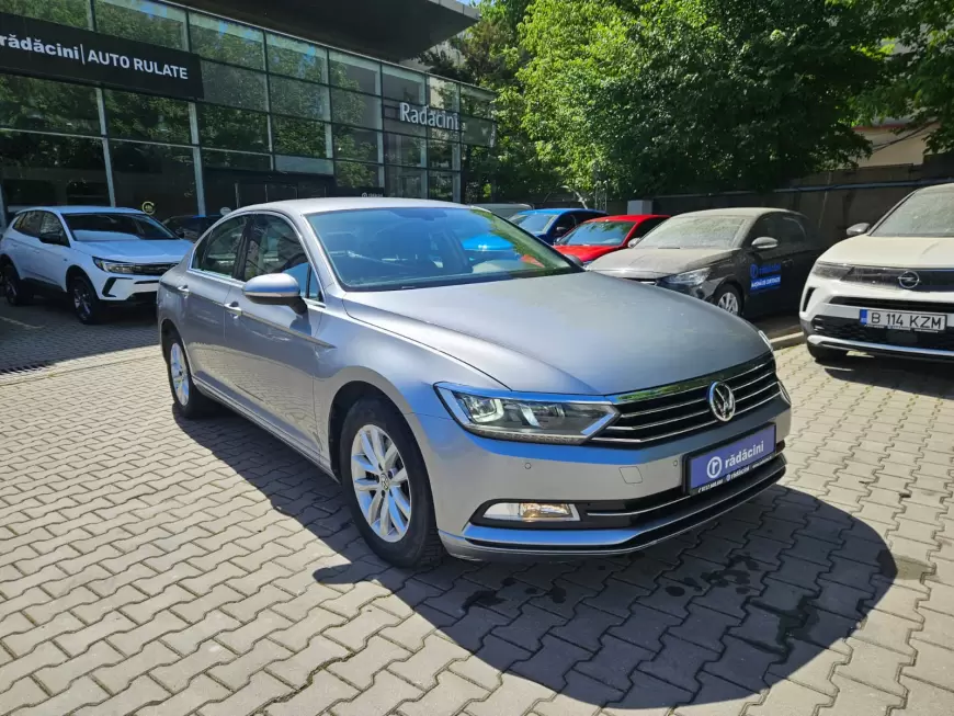 Volkswagen Passat Sedan 2019