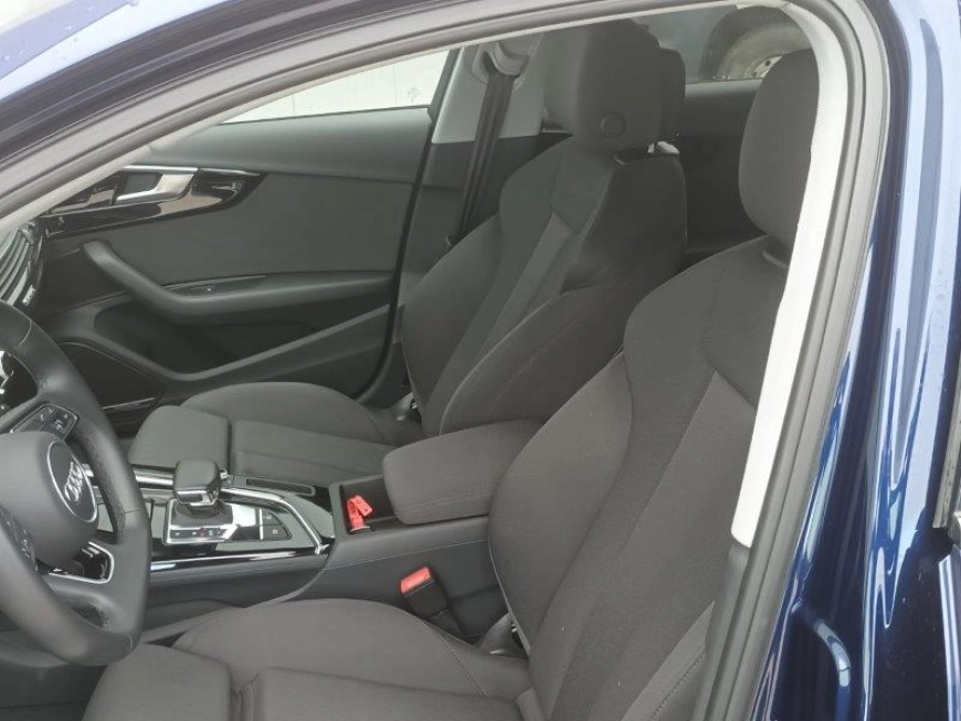 Audi A4 Sedan 2023