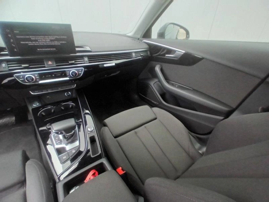 Audi A4 Sedan 2023