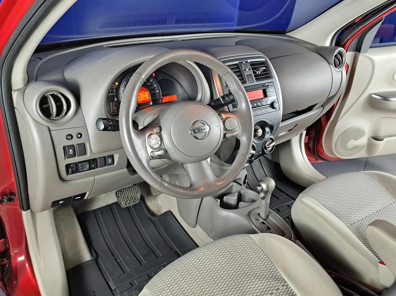 NISSAN MICRA Hatchback 2015