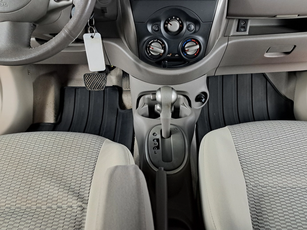 NISSAN MICRA Hatchback 2015