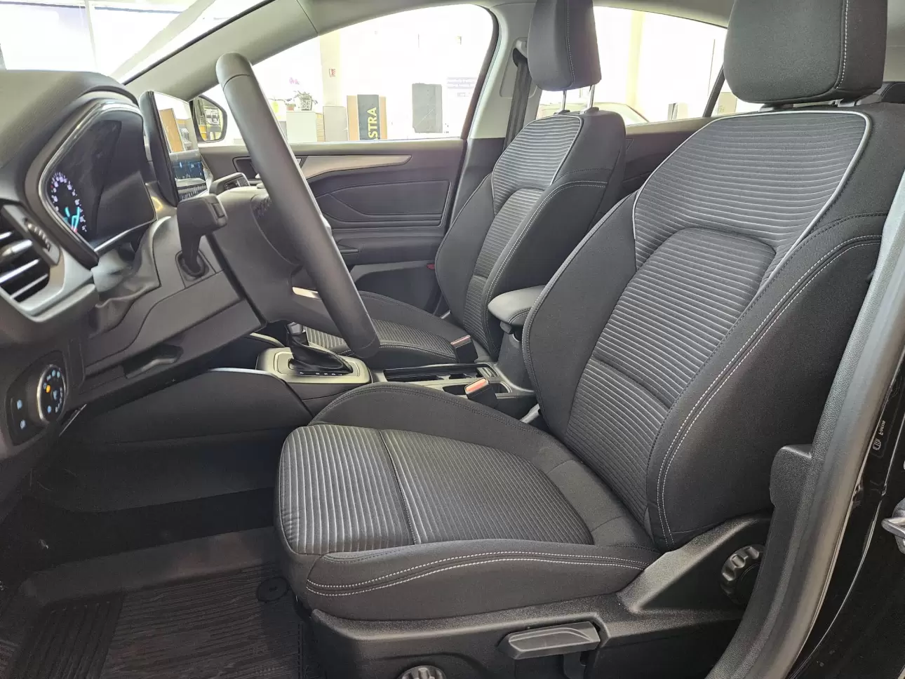 FORD FOCUS 1.0 ECOBOOST MHEV 125CP TITANIUM A7 2023