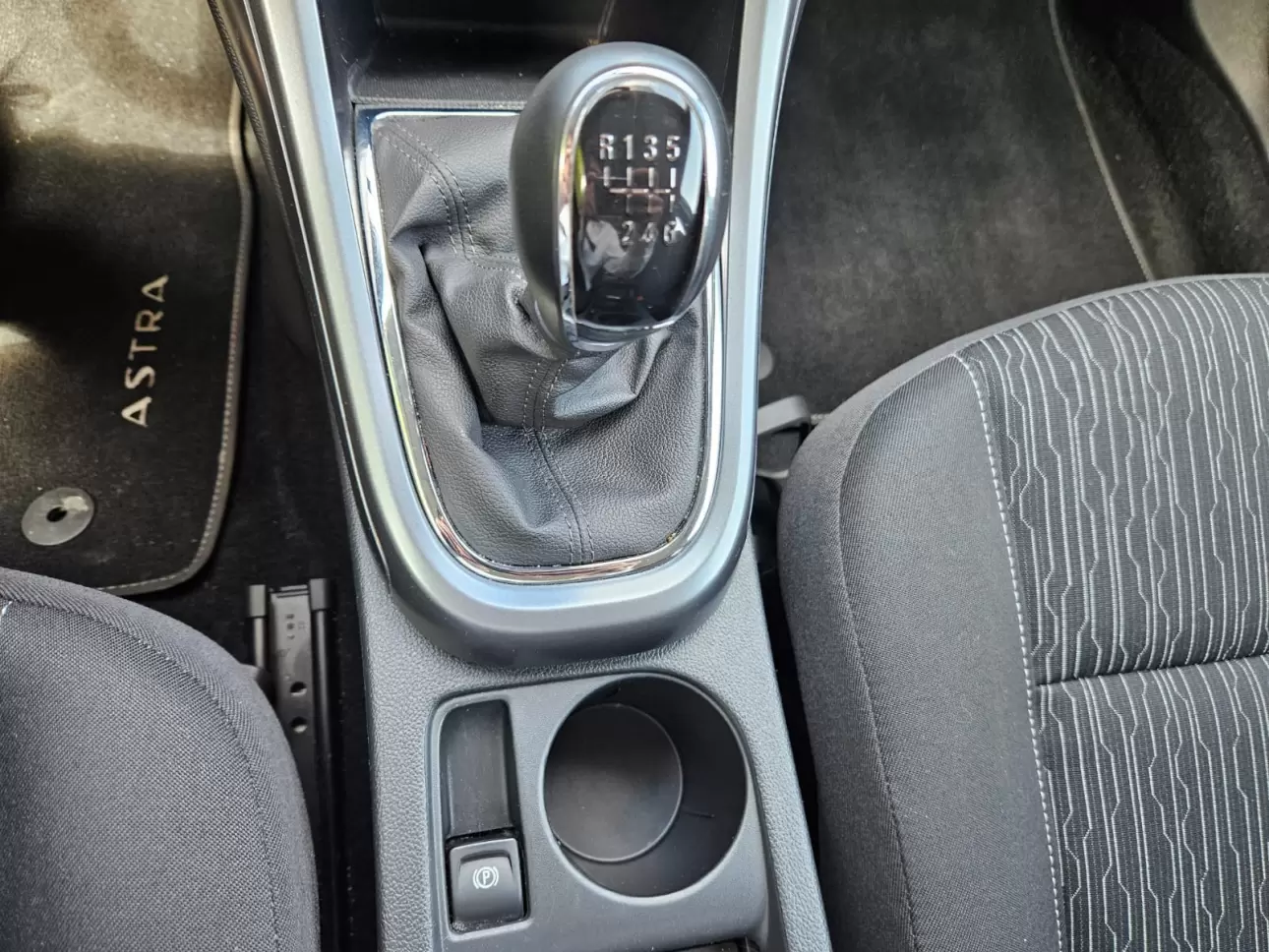 Opel Astra J Sedan Sedan 2019