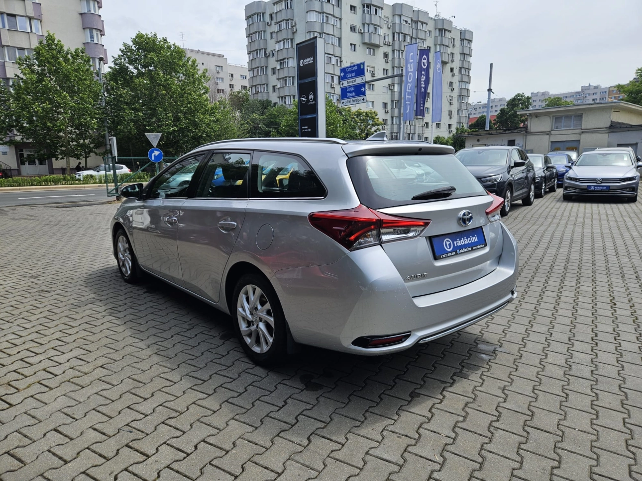 TOYOTA AURIS 1.8 HYBRID LUNA HSD CVT AUTO 136CP 2018