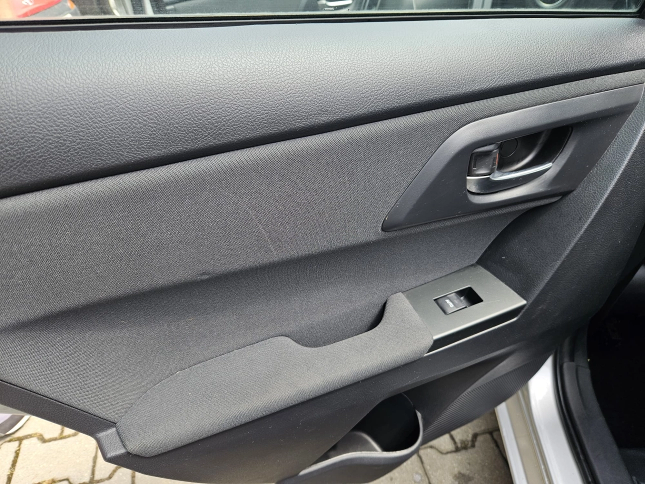 TOYOTA AURIS 1.8 HYBRID LUNA HSD CVT AUTO 136CP 2018