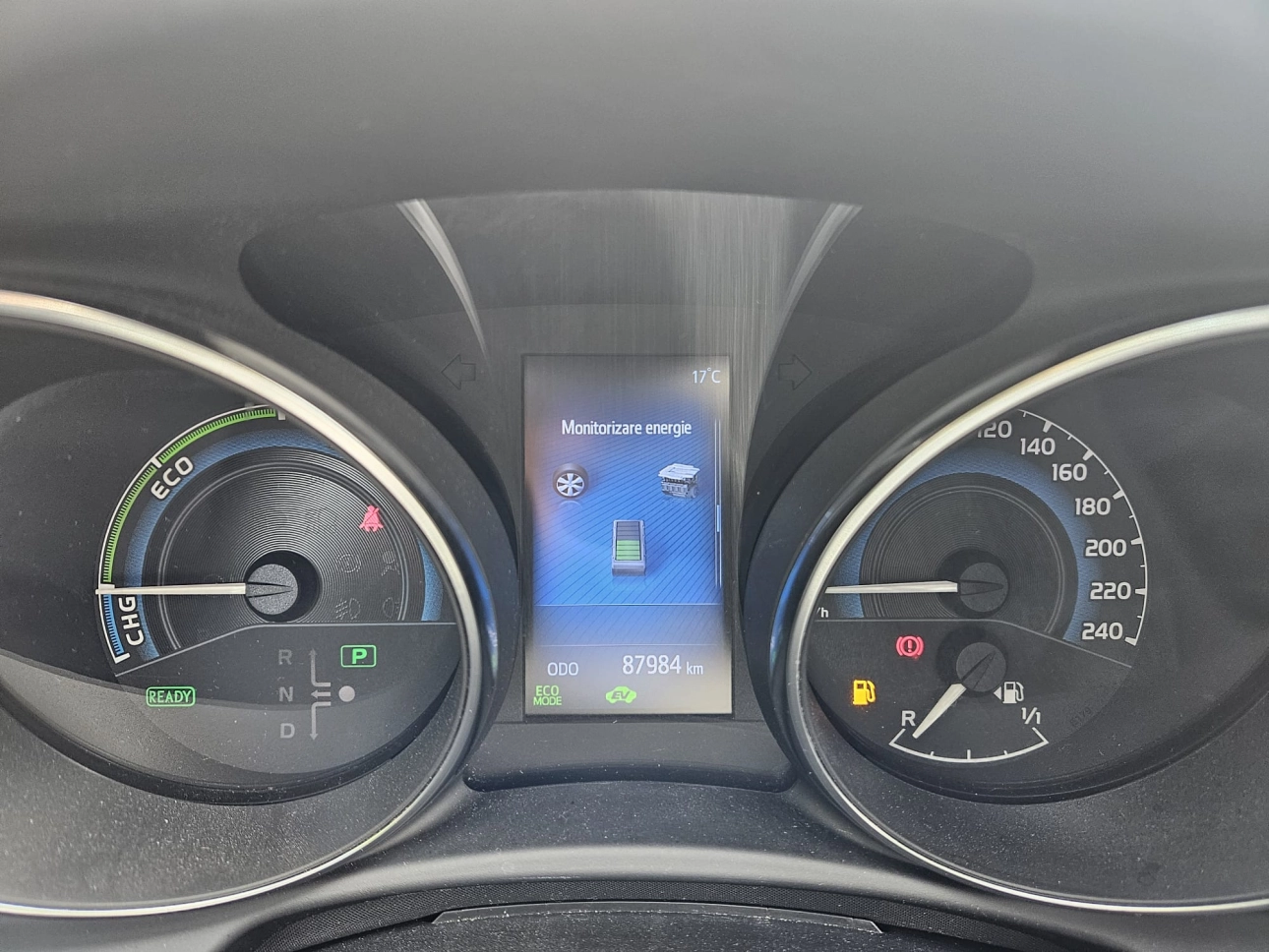 TOYOTA AURIS 1.8 HYBRID LUNA HSD CVT AUTO 136CP 2018