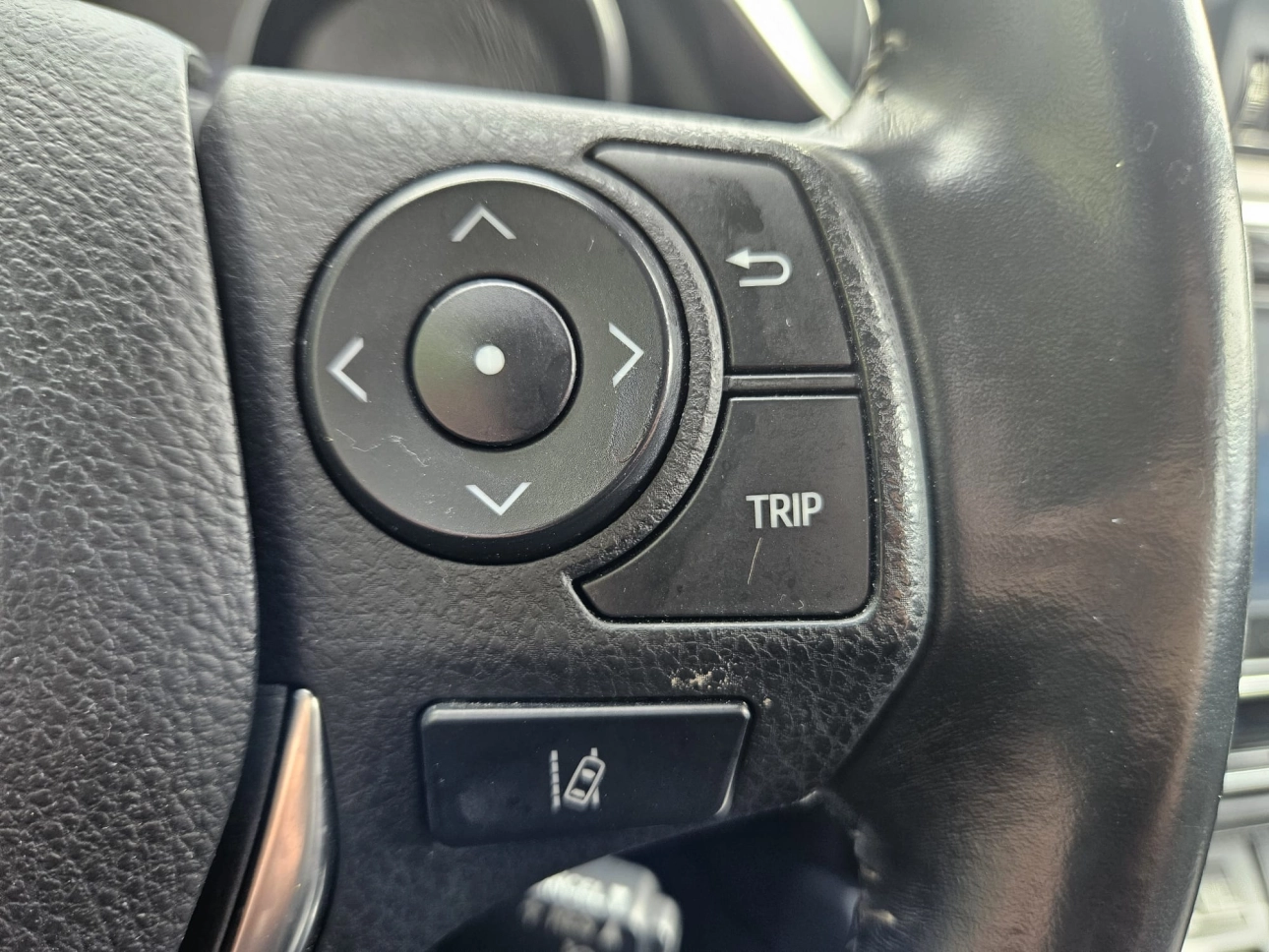 TOYOTA AURIS 1.8 HYBRID LUNA HSD CVT AUTO 136CP 2018