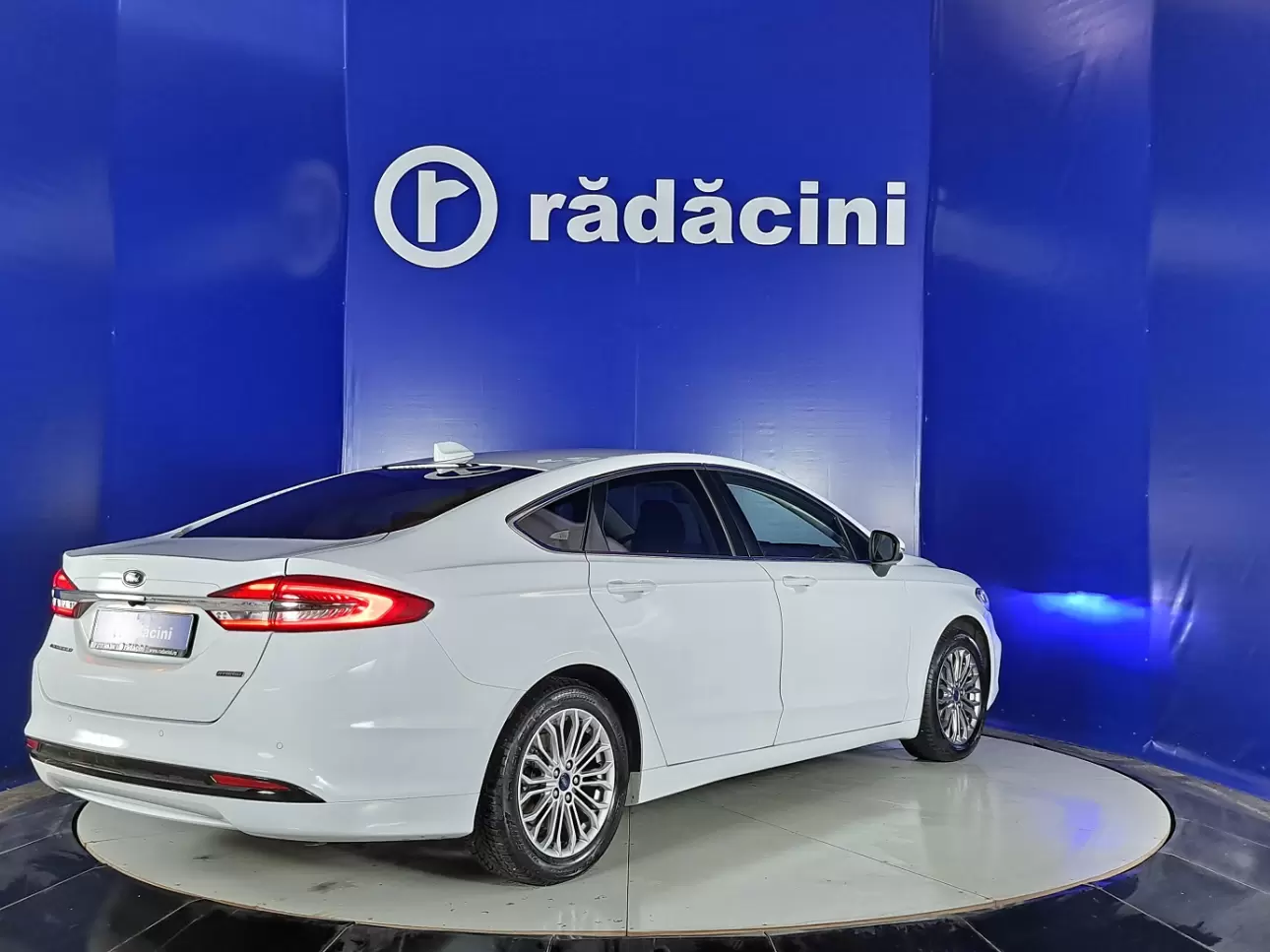 FORD MONDEO Sedan 2022