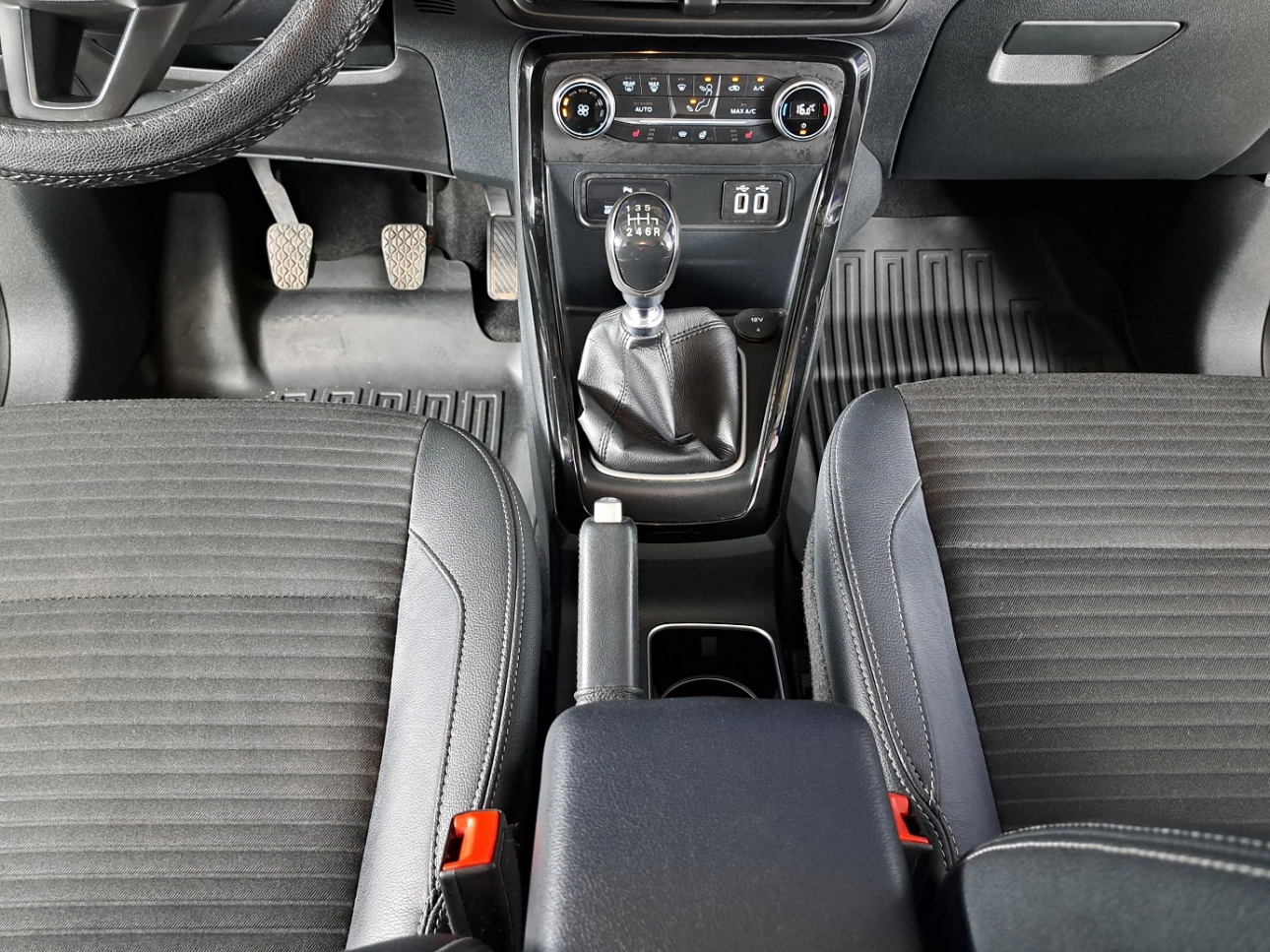 FORD ECOSPORT SUV 2019